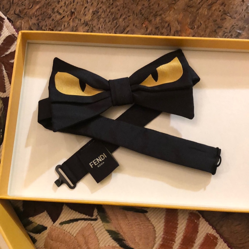 Fendi papillon bow tie